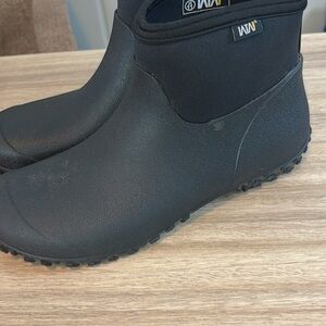 Wander the World Waterproof Women's Rain Boots